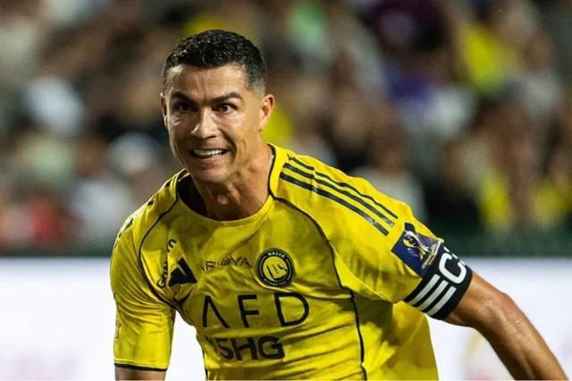 开云官网-记者:C罗明夏离队,或就此退役